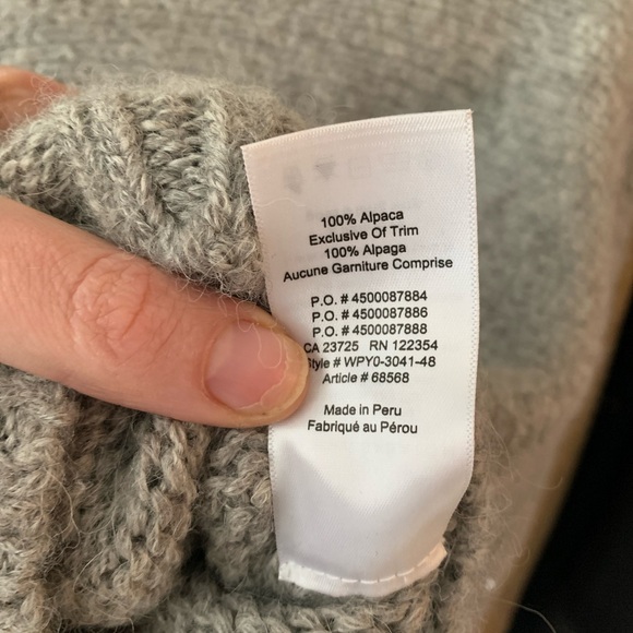 *Like-New* Babaton ‘Day Off’ 100% Alpaca Sweater - Picture 12 of 12